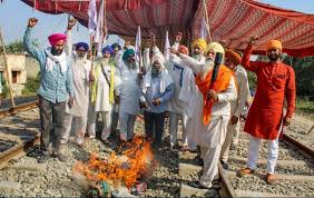 في ما يلي أبرز عناوين الصحف الصادرة اليوم الأربعاء. News In Pics 19 October 2020 Photos Of Top News Today Oneindia