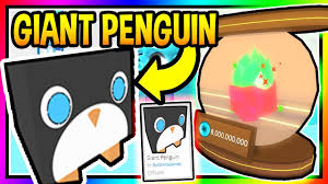 Roblox penguin simulator and today i swim around under the sea to collect shells and fish to grow stronger. Getting The Giant Penguin In Pet Simulator Update 14 Roblox Youtube