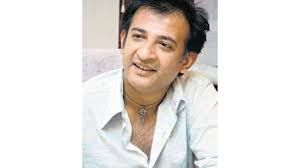 Actress mandira bedi's husband filmmaker raj kaushal directed and produced many films, including shaadi ka laddoo (2004), pyaar mein kabhi kabhi (1999), my brother… nikhil (2005), and others. Ec8t8sz5jdaikm