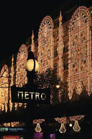 Pin By Ernesto Parada On Metro Stations Christmas In Paris Paris France France Travel