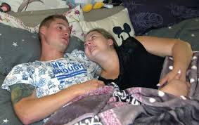 Sarafina und peter wollny erwarten ihren ersten nachwuchs und der hat sich direkt doppelt angekündigt: Sarafina Wollny Klart Uber Ihre Schwangerschaft Auf