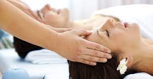 Venez partager un massage en couple dans l'un de nos salons de massage au coeur de paris et à neuilly et redécouvrez l'intensité des premiers jours entre votre partenaire et vous… la plénitude et la sérénité vous envahiront, pour éveiller en vous le pur plaisir du contact charnel. The 10 Best Couples Massagers Near Me With Free Estimates