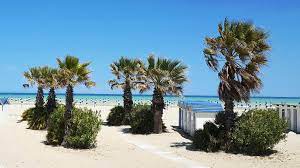 Es ist ein idealer ort für die, die das meer lieben, aber ebenso auch für die, die den bergen den vorzug geben. Giulianova Hotels