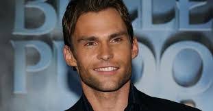 Steven Matheson's Instagram, Twitter & Facebook