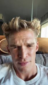 throwback with this legend Shawn Mendes! hope the shows are going epic  across the sea mate!