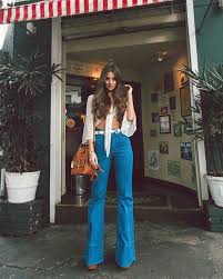 Calça Flare Esta Na Moda 2018 Look Boho Chic Com Calca Calca Flare E Cropped Soltinha Instagram Viihrocha Looks Look Boho Chic Look Boho