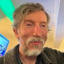 Steve Bradley (@bradders07): "It was a yes to Yes and a no to Bowie. This  was the decision Rick Wakeman had to make during the sessions for Hunky  Dory, released