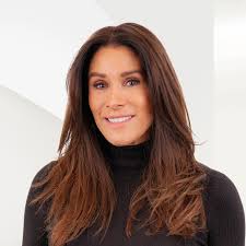Lara Valdes, Global Real Estate Advisor