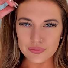 wrote a very beautiful song with Teddy Swims the other day and then had the  pleasure of showing him round brighton after… who wants to hear the song????