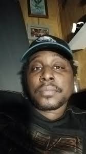 Melvin Fennell's Instagram, Twitter & Facebook