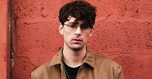 The swedish singer albin lee meldau singing his version of charlotte perrelli s song take me to your heaven at the swedish musical entertainment program så mycket bättre. Albin Lee Meldau Sa Mycket Battre Var Som Att Ta Lsd Cafe Se
