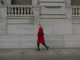 A heartbreaking home birth leaves a woman grappling with the profound emotional fallout, isolated from her partner and family by a chasm of grief. The Real Story And The Ending Of Pieces Of A Woman Explained