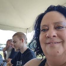 Dawn Horne's Instagram, Twitter & Facebook