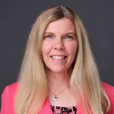 Cara Everett's Instagram, Twitter & Facebook