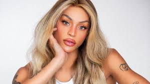 Luisa sonza & pabllo vittar featuring anitta. Pabllo Vittar Music2 Mynd8