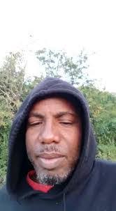 Derrick Knowles's Instagram, Twitter & Facebook