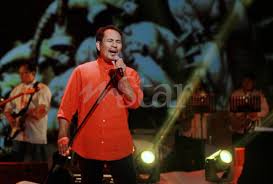 Baca artikel lirik lagu lainnya dengan mengikuti tautan ini. Kembara Masih Berbisa Dalam Konsert Hati Emas Kembara Hiburan Mstar