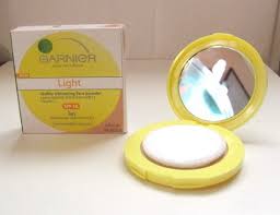 Produk wardah yang satu ini dapat melembutkan kulit wajah, mengendalikan jumlah minyak. Harga Dan Review Bedak Garnier Untuk Kulit Berjerawat Dan Berminyak Cosmo Cantik