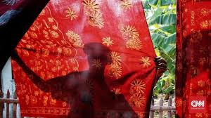 Batik khas betawi banyak menggunakan warna dasar cerah. Sayup Sayup Batik Betawi Di Ibu Kota