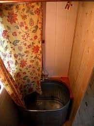 3 Awesome Diy Shower Ideas That Will Fit In Tight Spaces Diy Tiny House Tiny House Bathtub Tiny House Shower