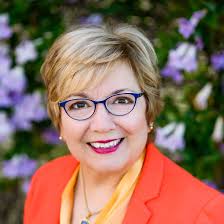 Patti Moore's Instagram, Twitter & Facebook