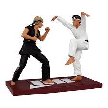 Avildsen.it is the first installment in the karate kid franchise, and stars ralph macchio, pat morita, elisabeth shue and william zabka. A New Statue Set Based On The Final Match From The Karate Kid Has Been Officially Revealed By Icon Heroes The Karate Kid Karate Kid Movie Karate Kid Cobra Kai