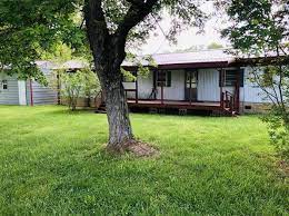 Considering the sale or purchase of a lakefront property on dale hollow lake? Dale Hollow Lake Livingston Real Estate 3 Homes For Sale Zillow