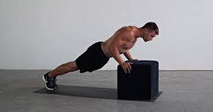 The differences between incline, decline, and standard pushups may be minor, but, they all lead to relatively different workout focuses. Incline Vs Decline Push Ups What S The Difference