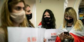 May 27, 2021 · weißrusslands präsident alexander lukaschenko hat die inhaftierung des aktivisten roman protassewitsch verteidigt. Oppositioneller Festgenommen Festgesetzt Und Verschwunden Taz De