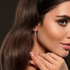 Mimi & Max 1/4ct TW 3 Stone Diamond Leverback Earrings in 14k White Gold