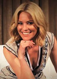 With russell crowe, elizabeth banks, liam neeson, michael buie. Elizabeth Banks Bio Career Relationships Net Worth 2020 Wealth