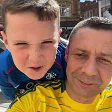 Rest in Peace ! Stephen Clarke (Chips) So sad hearing of his passing he had  a passion & love for boxing that never left him. After years of addiction  he got back