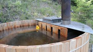 Japanese soaking tub outdoor diy joel 39 s outdoor tub. Build A Rustic Cedar Hot Tub For Under 1 000 Make
