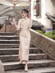 Amazon.com: SUETOR Doris Long Cheongsam Dress for Women Girls,Split Bodycon  Elegant Ladies Chinese Qipao (S, 6739 Beige): Clothing, Shoes & Jewelry