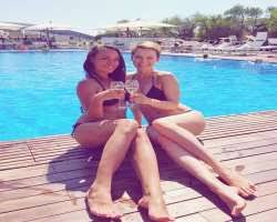 Az jutott eszembe erről, hogy ha ebben a filmben nincs benne osvárt andrea, akkor semmiben. Andrea Osvart Birthday Real Name Age Weight Height Family Contact Details Boyfriend S Bio More Notednames