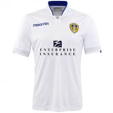 Hier kämpfen jedes jahr die topmannschaften fc arsenal, manchester united, liverpool und chelsea um den meistertitel. Leeds United Afc Home Fussball Trikot 2014 15 Macron Sportingplus Passion For Sport