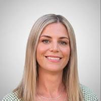 2100+ "Leanne &" profiles