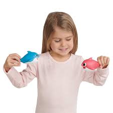 Baby bath toy shower water toys shark and lobster clip simulation of catching fish interactive educational toys sand beach toys. Pinkfong Baby Shark Bath Squirt Toy 4 Pack By Wowwee Buy Online At Best Price In Uae Amazon Ae