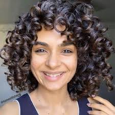 She sections her hair, working on the lower layers first, moving from front to back. The 123 Gel Method Will Give Your Curls Maximum Definition Naturallycurly Com