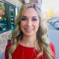 Leann Hays's Instagram, Twitter & Facebook