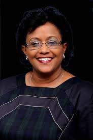 Roslyn Keller's Instagram, Twitter & Facebook