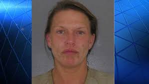 Mom caught with crack, heroin, pills with kids, police say