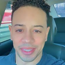 Angelo Thomas (@angeloscorner)