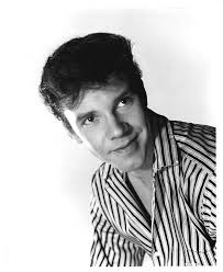 One more note about yesterday's show to go along with my other post. In the  Welknotes listing they have Jimmy Roberts listed as singing Martha, which  is in error. That should read