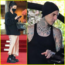Kourtney kardashian played a huge part in helping boyfriend travis barker to overcome his fear of flying, almost 13 years after he survived a deadly plane crash. Bysvkcj27lff9m