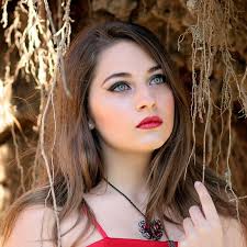 Greta Perez's Instagram, Twitter & Facebook