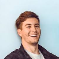 60+ "Connette" profiles