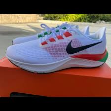 The tall react midsole gives the shoe a similar profile to the zoom fly, and the pegasus 37 does deliver. Nike Shoes Nike Air Zoom Pegasus 37 Ek Eliud Kipchoge Size 4 Poshmark