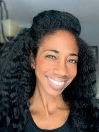 Kristin Wright's Instagram, Twitter & Facebook