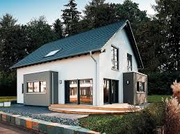 Sie möchten sich ein haus mit einer dachgaube bauen? Kleine Extras Grosse Wirkung Haus Mit Erker Gaube Co Zuhause3 De